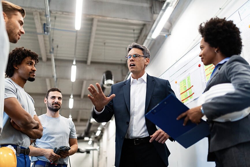 Retail store supervisor